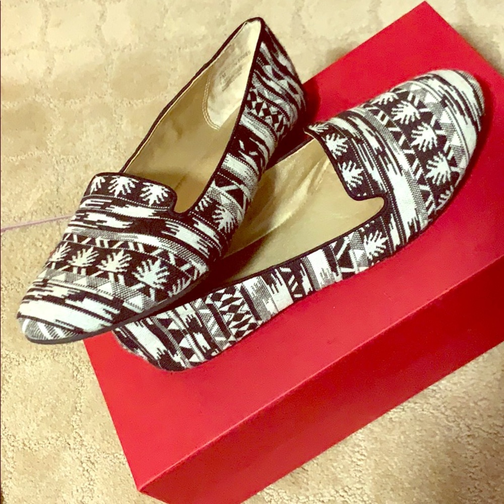 Geometric flats